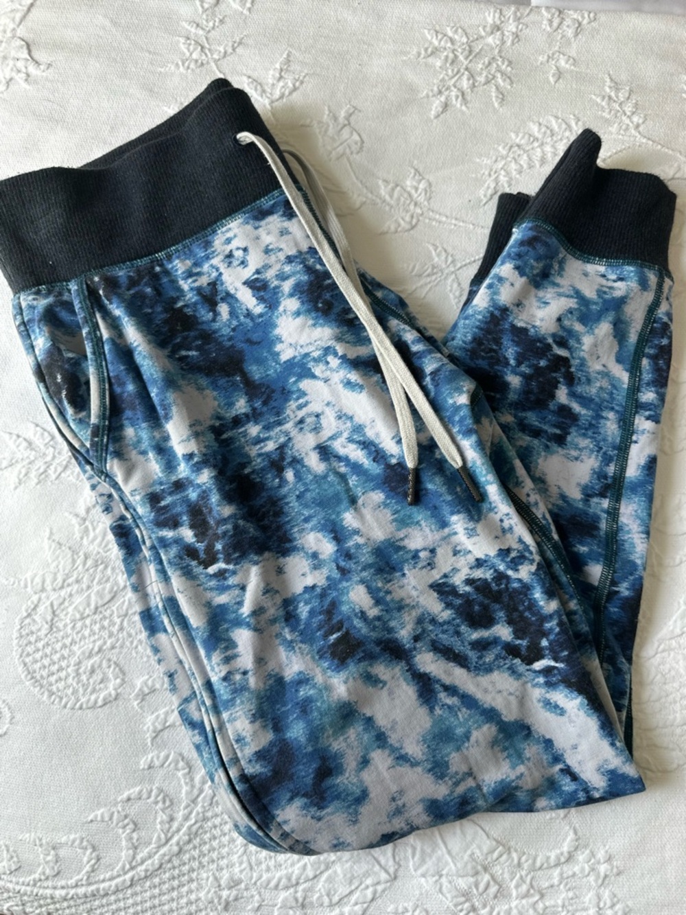 Lululemon Blue Tie-Dye Jogger Zip Up Bottoms with Black Waistband